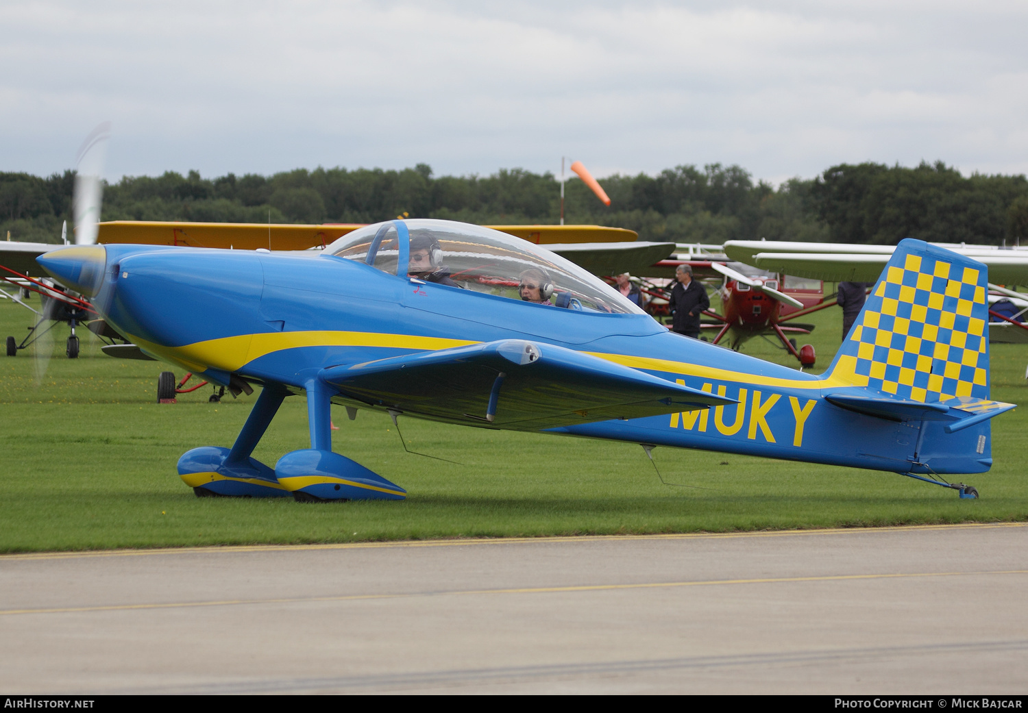 Aircraft Photo of G-MUKY | Van's RV-8 | AirHistory.net #408454