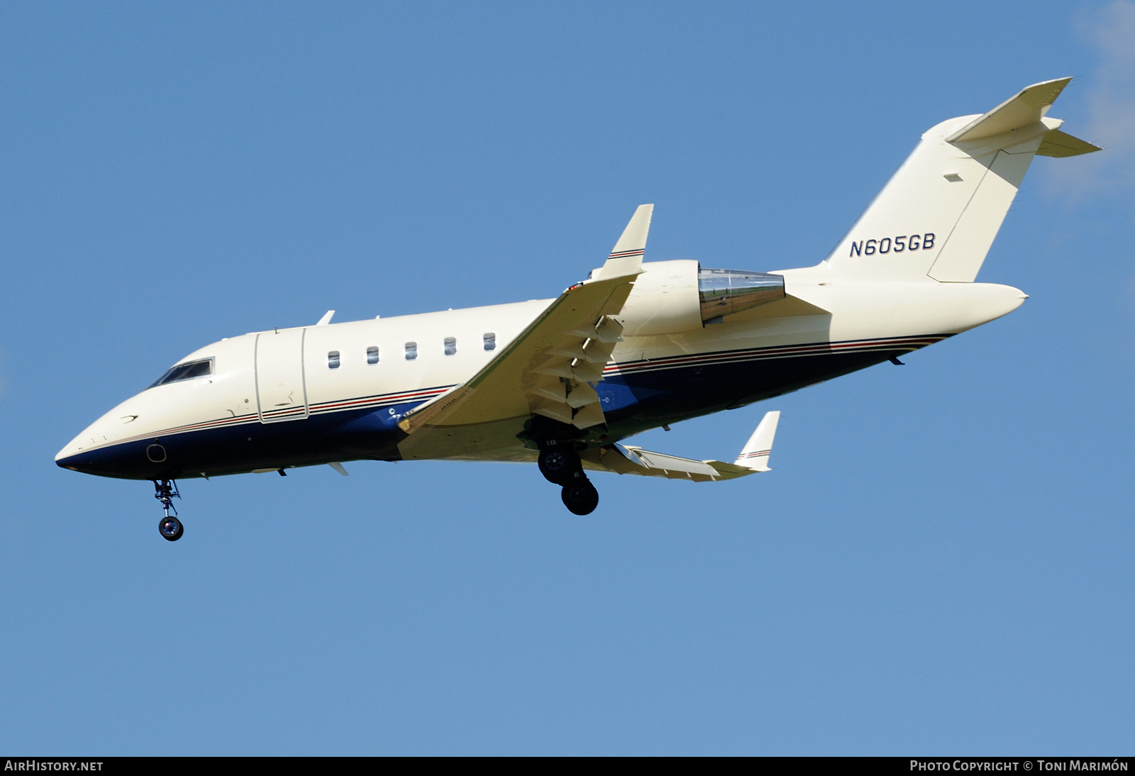 Aircraft Photo of N605GB | Bombardier Challenger 605 (CL-600-2B16) | AirHistory.net #408457