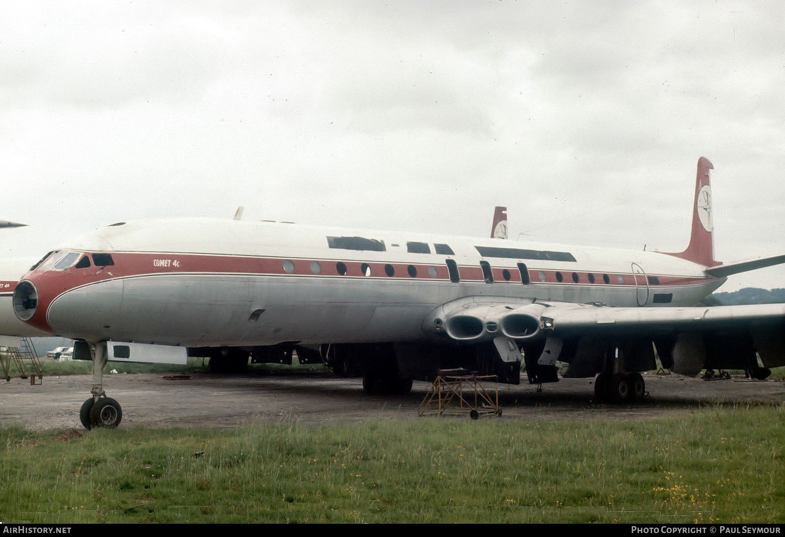 Aircraft Photo of G-AROV | De Havilland D.H. 106 Comet 4C | Dan-Air London | AirHistory.net #408493