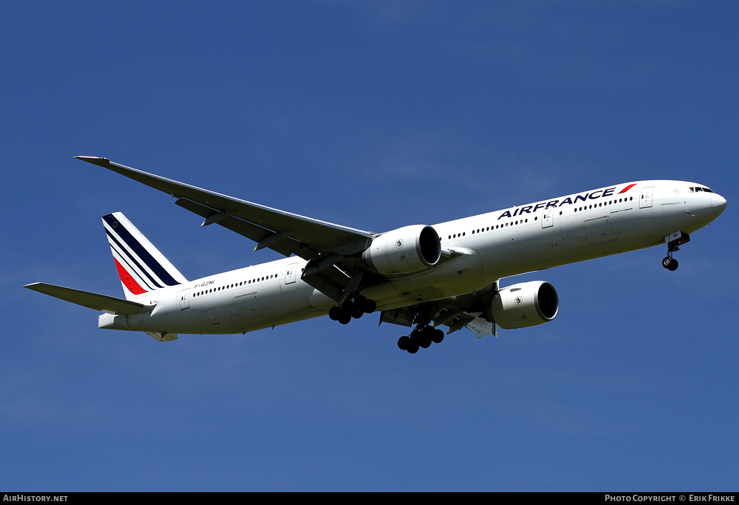 Aircraft Photo of F-GZNI | Boeing 777-328/ER | Air France | AirHistory.net #408553