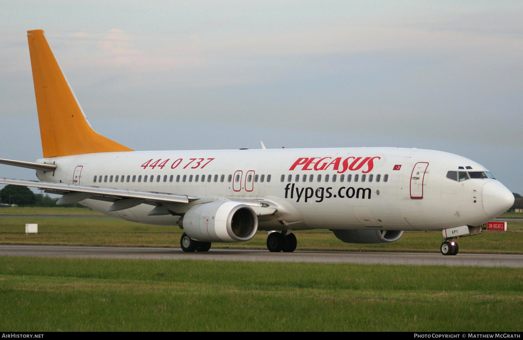 Aircraft Photo of TC-APY | Boeing 737-86N | Pegasus Airlines | AirHistory.net #408650