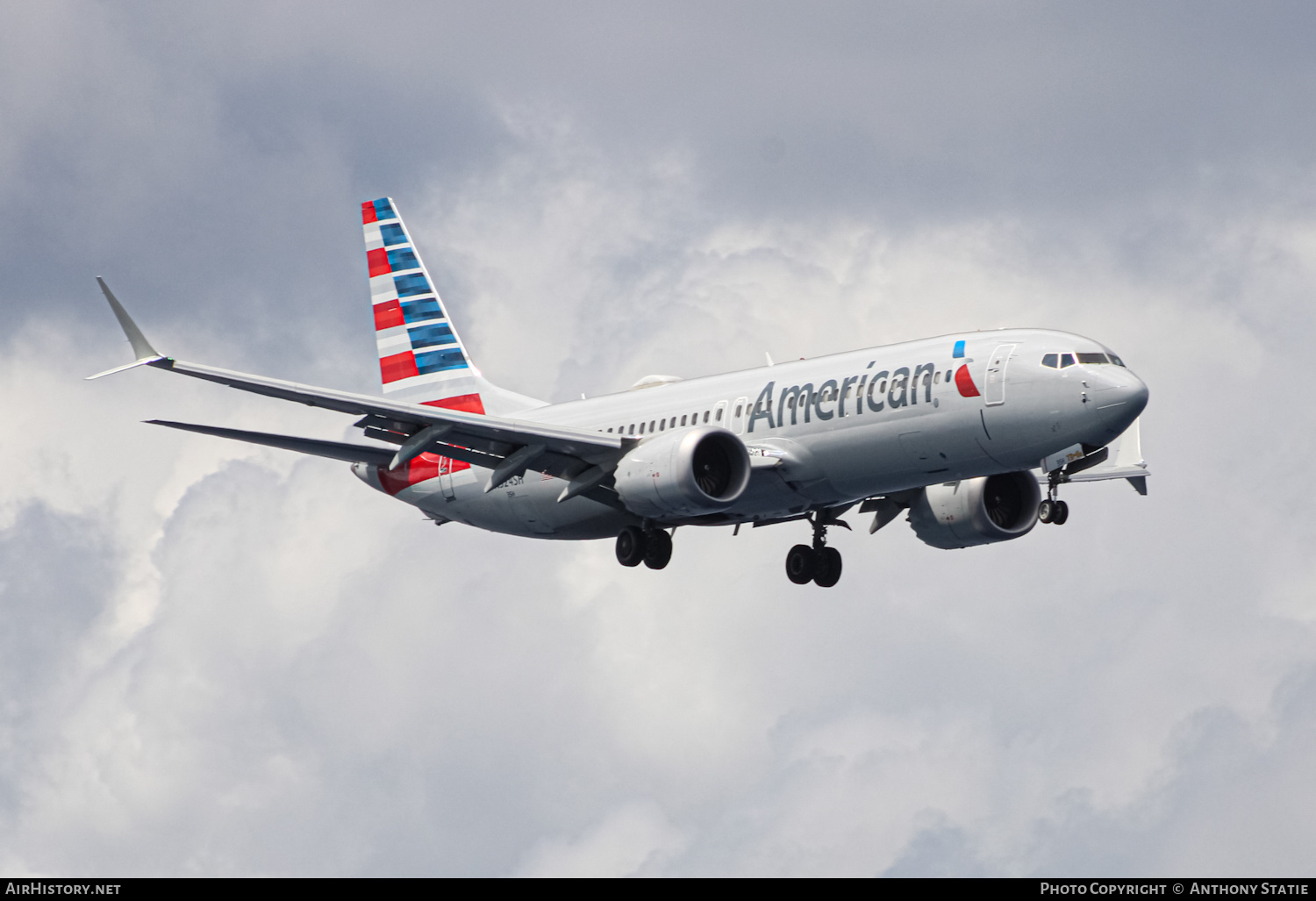 Aircraft Photo of N324SH | Boeing 737-8 Max 8 | American Airlines | AirHistory.net #408663