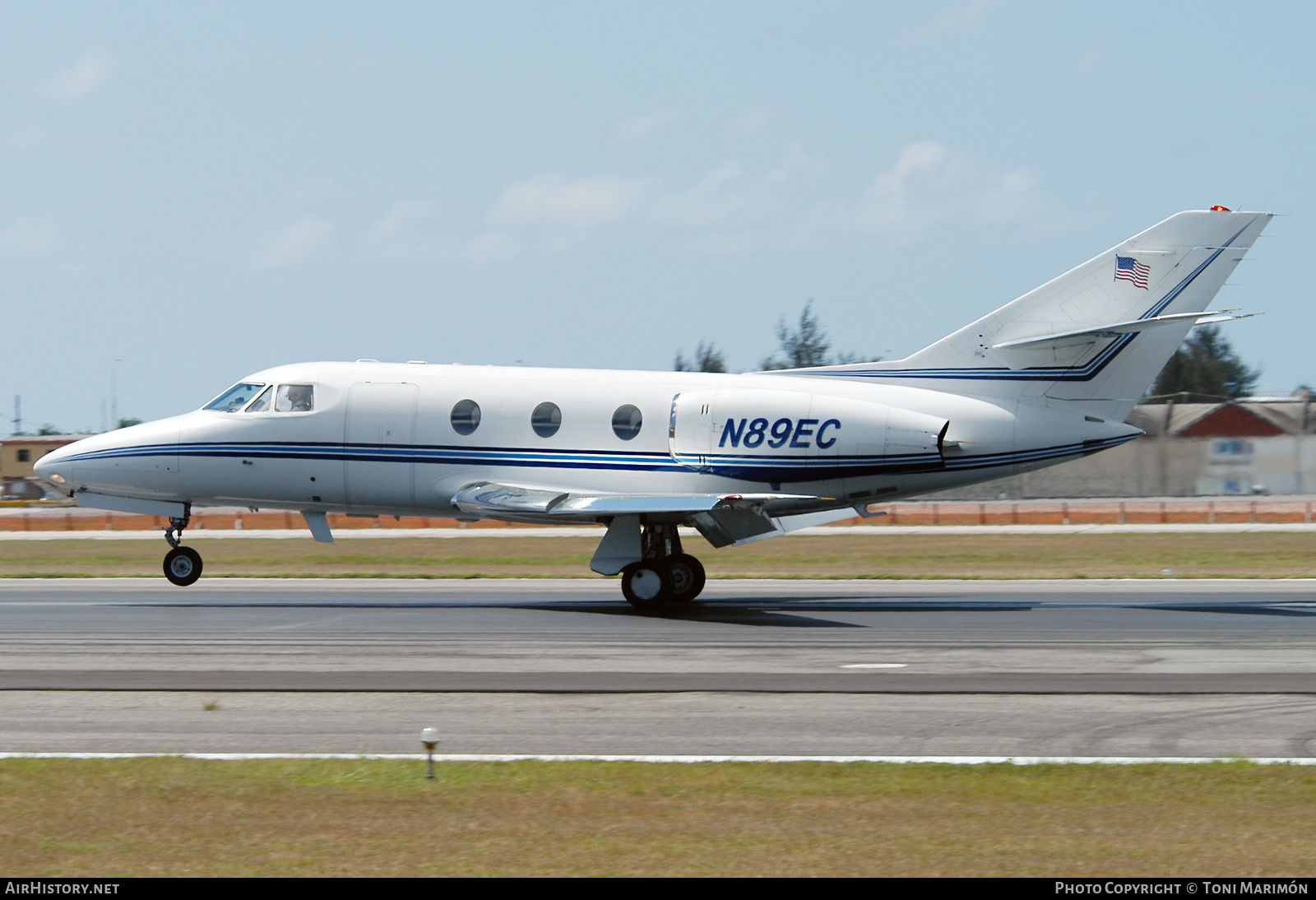 Aircraft Photo of N89EC | Dassault Falcon 10 | AirHistory.net #408698