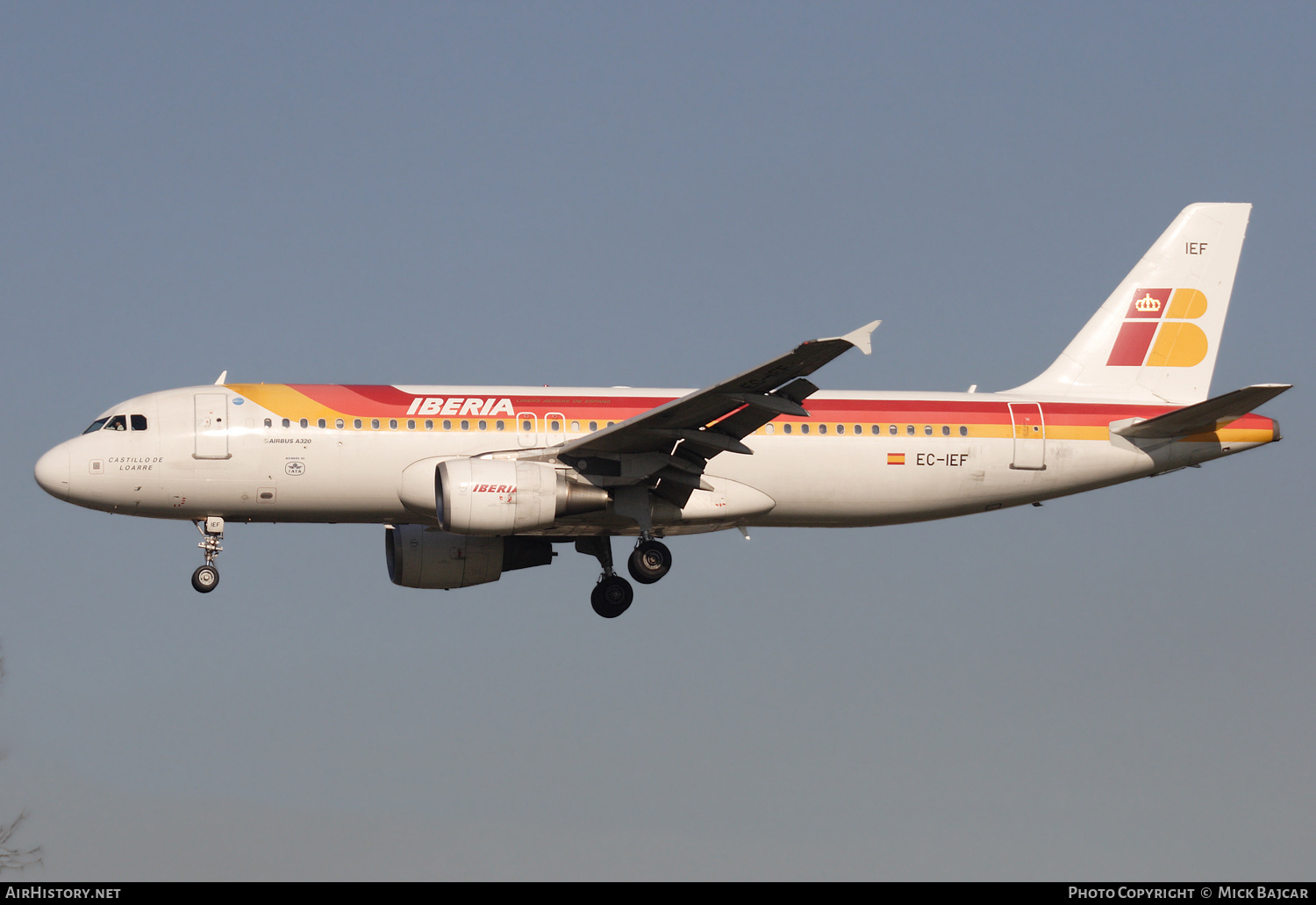 Aircraft Photo of EC-IEF | Airbus A320-214 | Iberia | AirHistory.net #408709