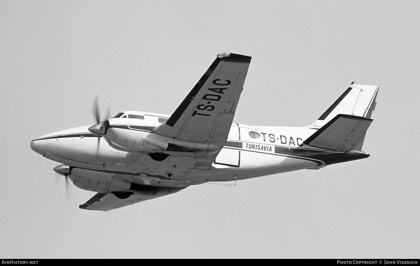 Aircraft Photo of TS-DAC | Beech 65-80 Queen Air | Tunisavia | AirHistory.net #408749