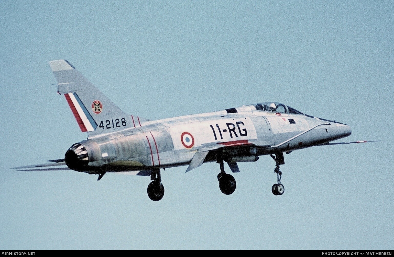 Aircraft Photo of 42128 | North American F-100D Super Sabre | France - Air Force | AirHistory.net #408770
