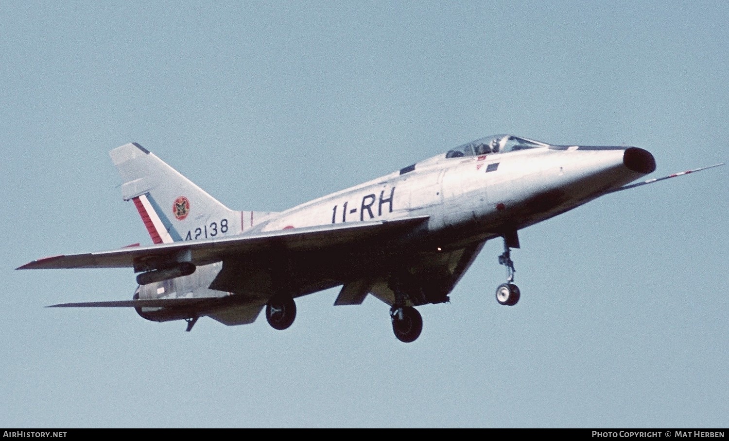 Aircraft Photo of 42138 | North American F-100D Super Sabre | France - Air Force | AirHistory.net #408774