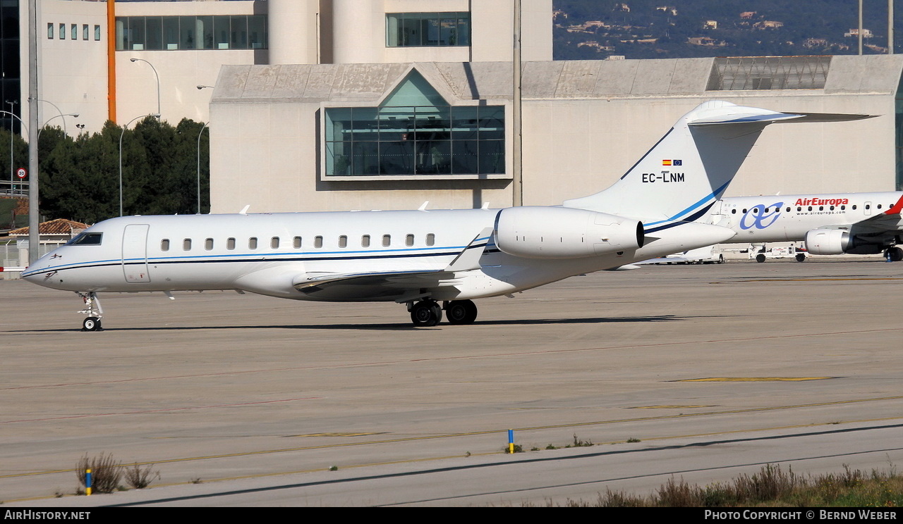 Aircraft Photo of EC-LNM | Bombardier Global Express (BD-700-1A10) | AirHistory.net #408783