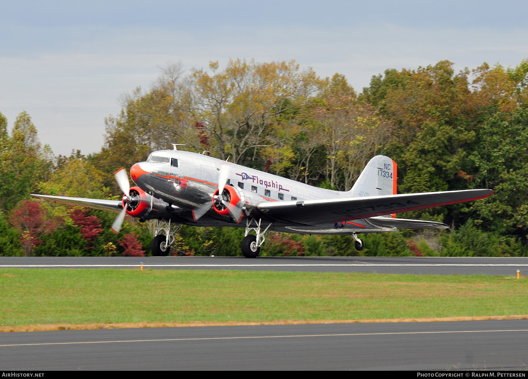 Aircraft Photo of N17334 / NC17334 | Douglas DC-3-178 | Flagship Detroit Foundation | American Airlines | AirHistory.net #408793
