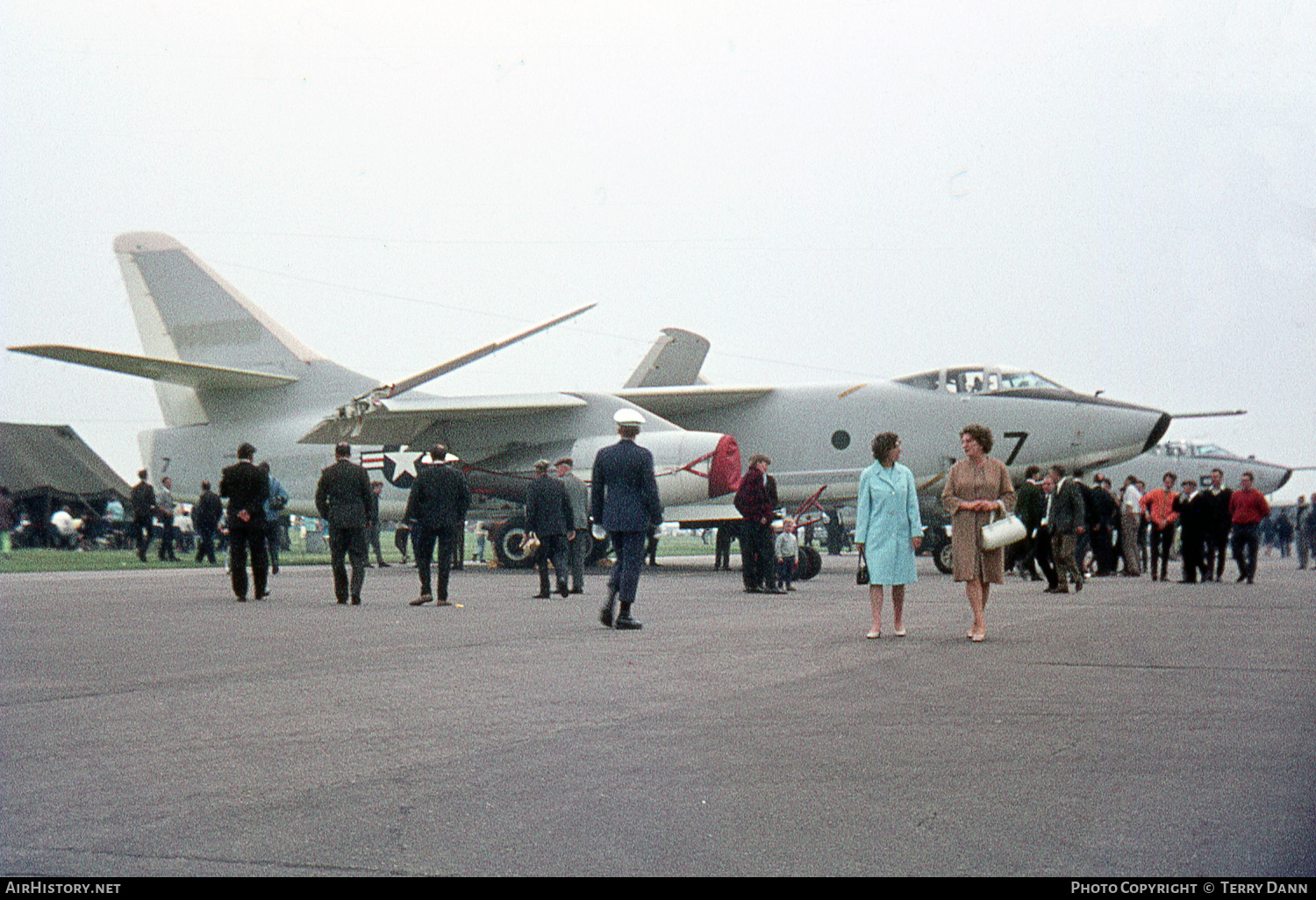 Aircraft Photo of 144832 | Douglas RA-3B Skywarrior | USA - Navy | AirHistory.net #408895