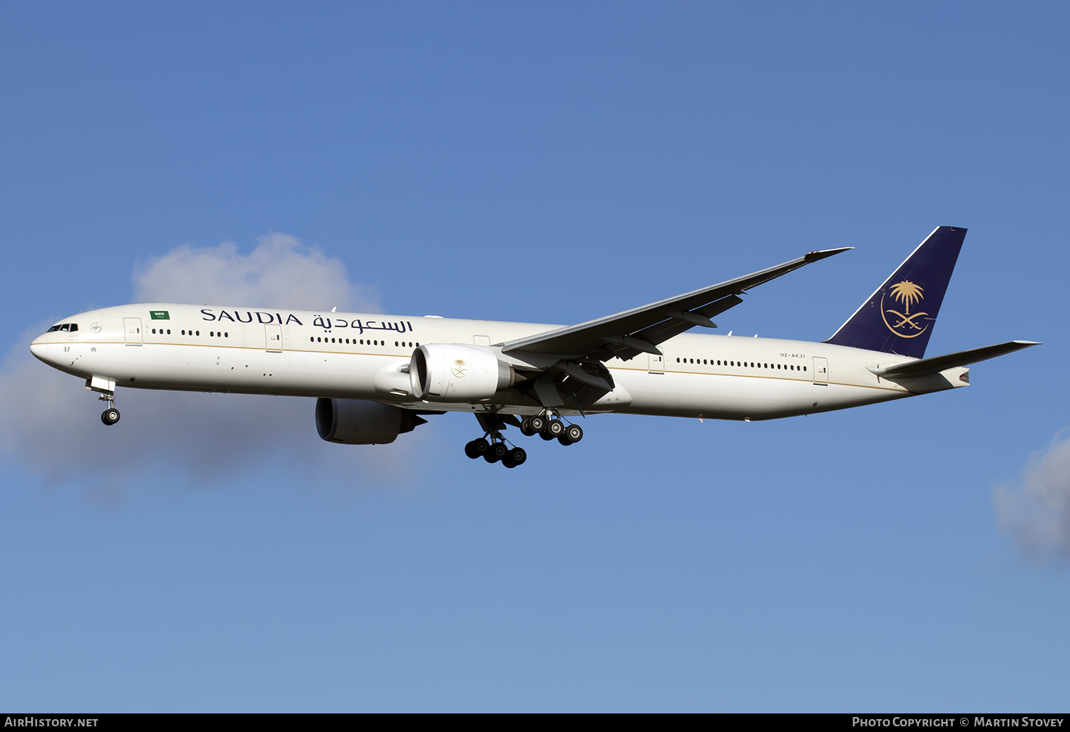 Aircraft Photo of HZ-AK37 | Boeing 777-300/ER | Saudia - Saudi Arabian Airlines | AirHistory.net #408919
