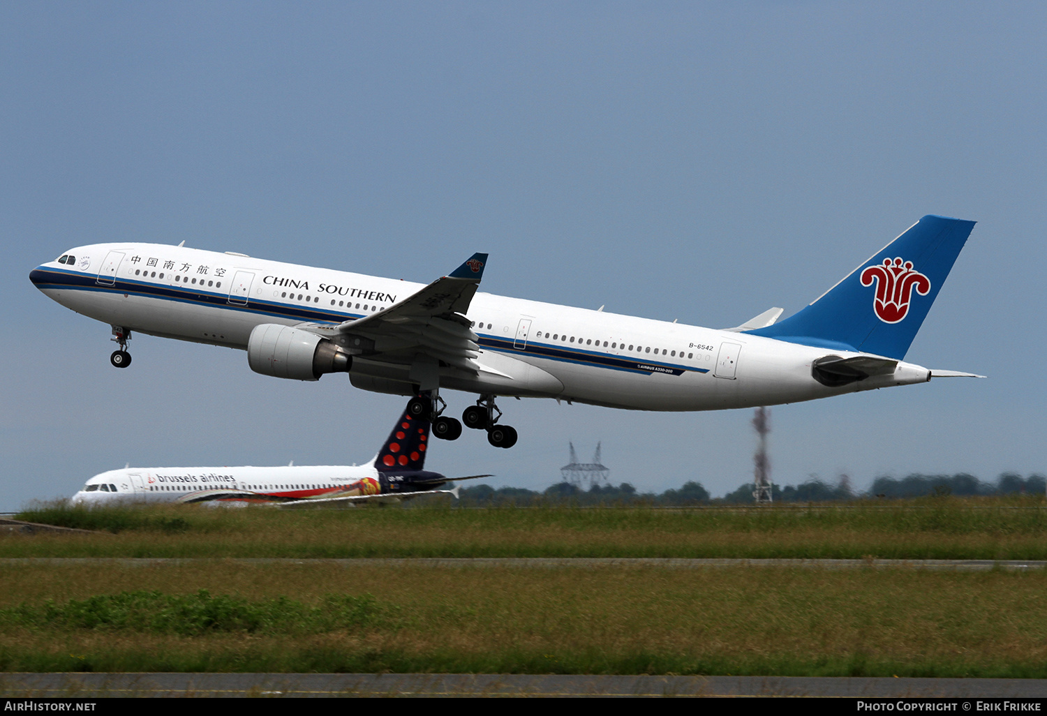 Aircraft Photo of B-6542 | Airbus A330-223 | China Southern Airlines | AirHistory.net #408931