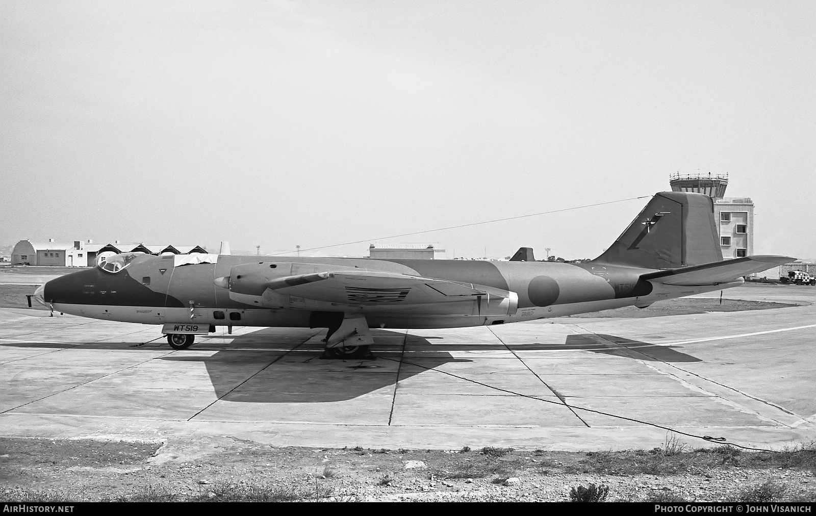 Aircraft Photo of WT519 | English Electric Canberra PR7 | UK - Air Force | AirHistory.net #408969