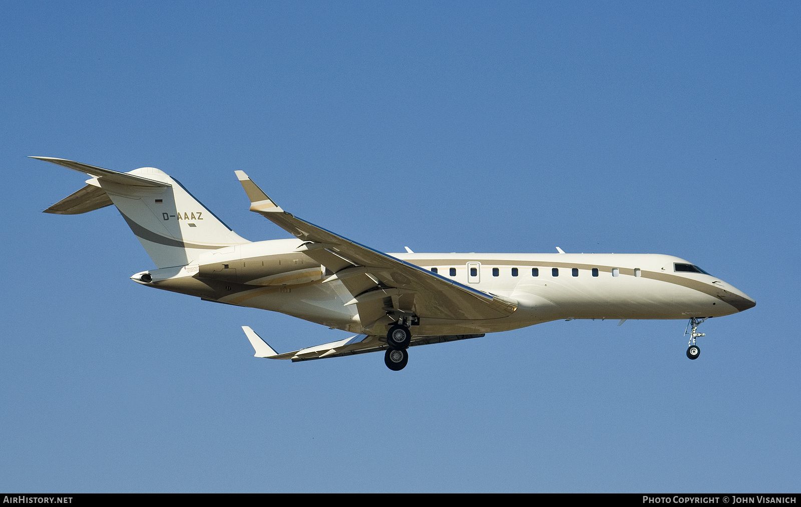 Aircraft Photo of D-AAAZ | Bombardier Global 5000 (BD-700-1A11) | AirHistory.net #408976