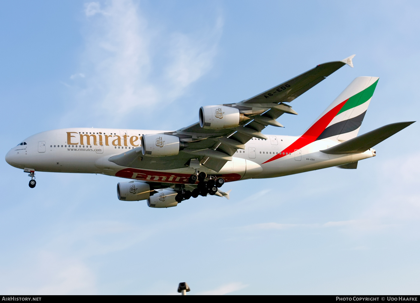 Aircraft Photo of A6-EDG | Airbus A380-861 | Emirates | AirHistory.net #409007