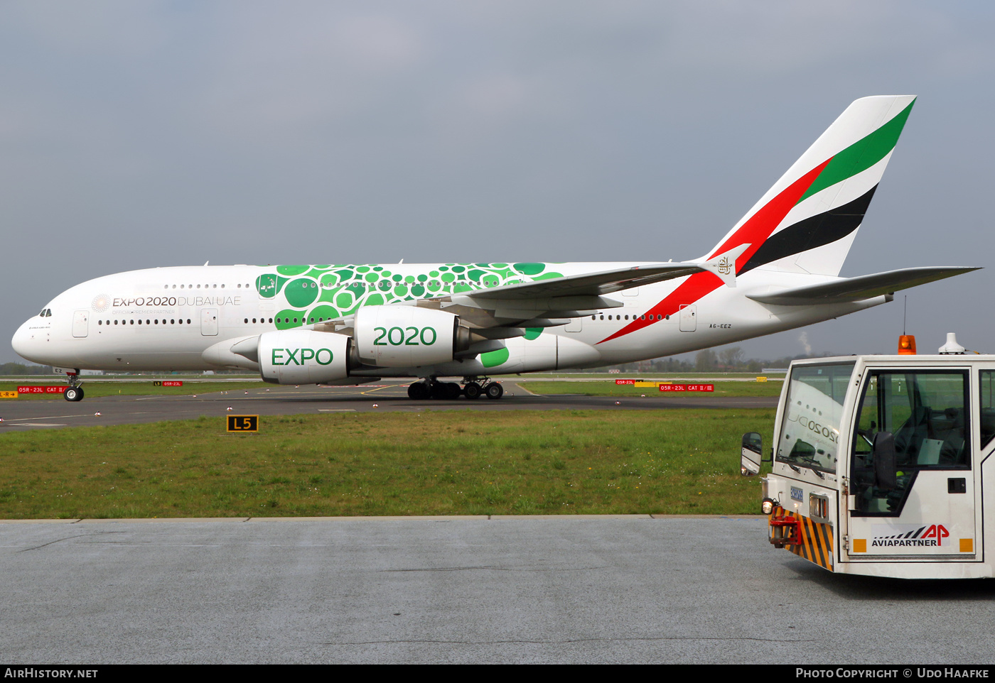 Aircraft Photo of A6-EEZ | Airbus A380-861 | Emirates | AirHistory.net #409011