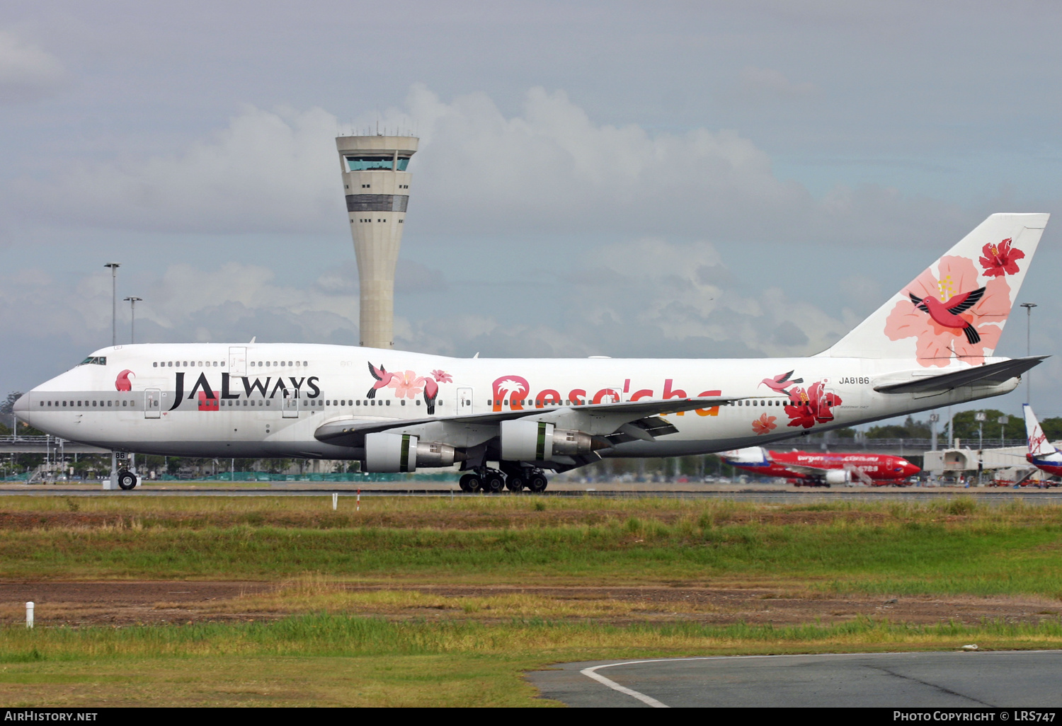 Aircraft Photo of JA8186 | Boeing 747-346 | JALways | AirHistory.net #409093
