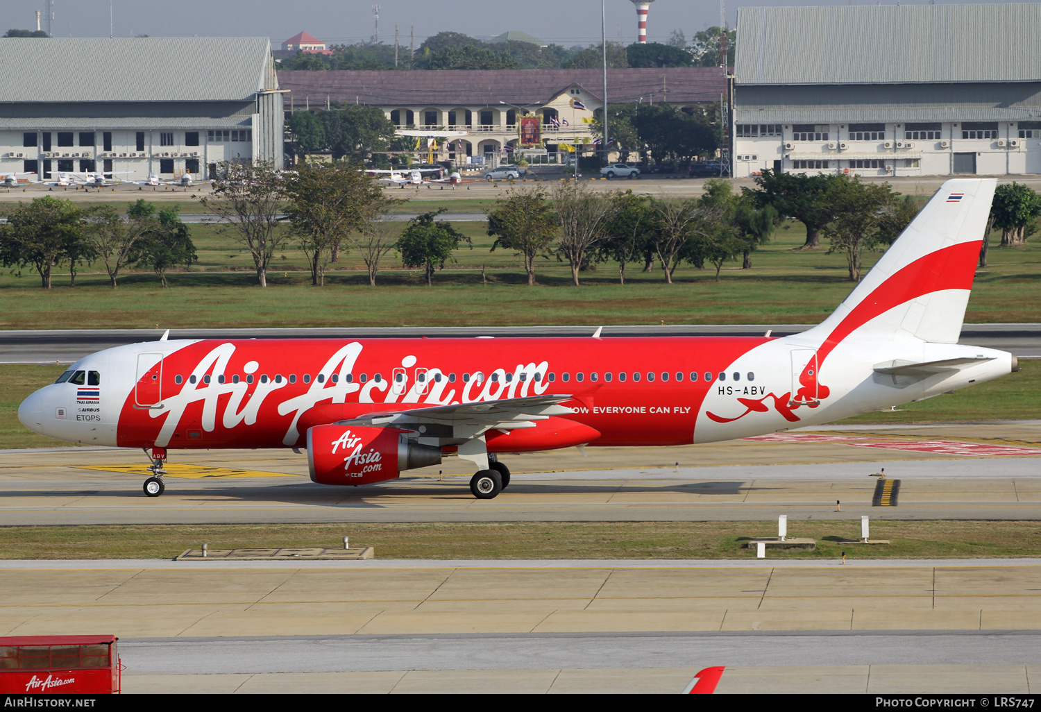 Aircraft Photo of HS-ABV | Airbus A320-216 | AirAsia | AirHistory.net #409103