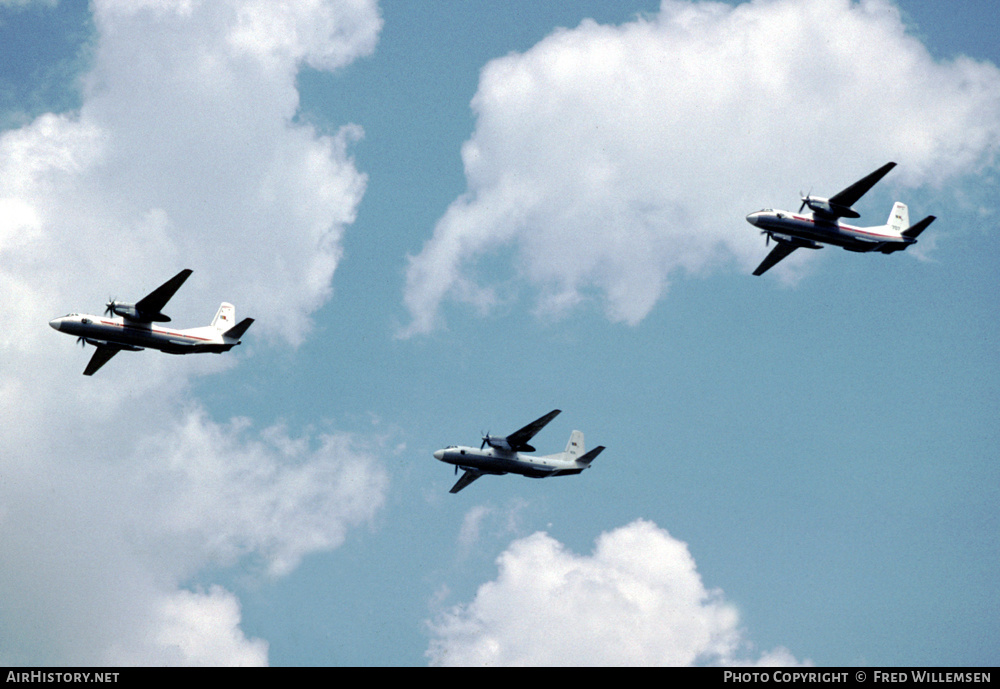 Aircraft Photo of 207 | Antonov An-26 | Romania - Air Force | AirHistory.net #409116