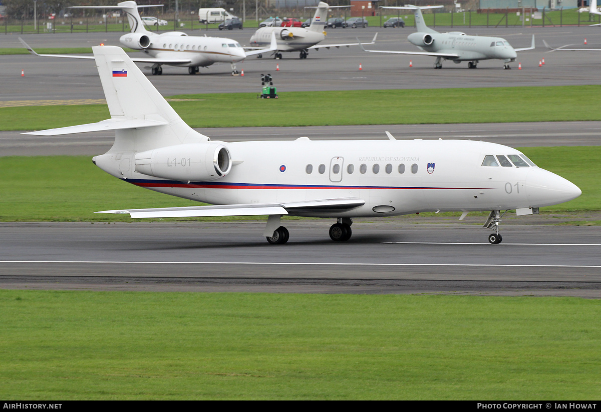 Aircraft Photo of L1-01 | Dassault Falcon 2000EX | Slovenia - Air Force | AirHistory.net #409148