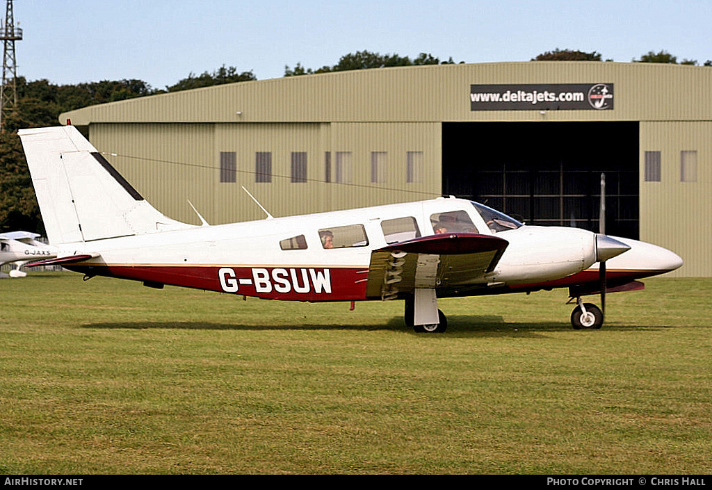 Aircraft Photo of G-BSUW | Piper PA-34-200T Seneca II | AirHistory.net #409234