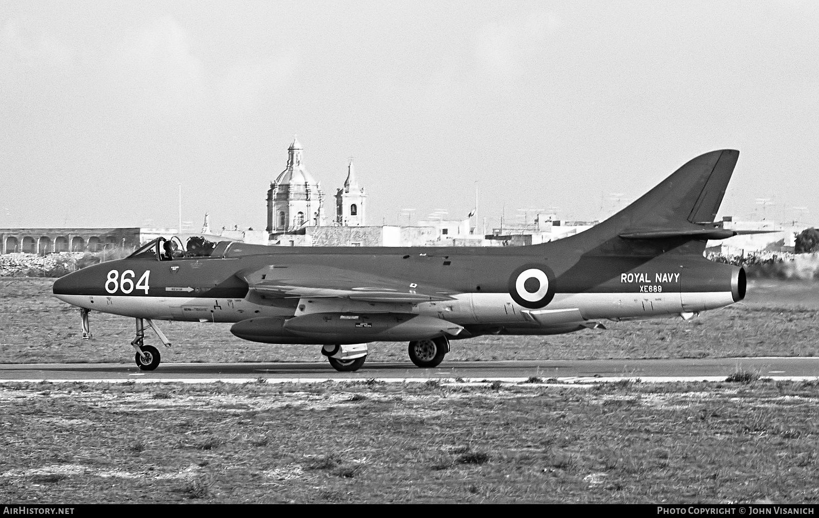 Aircraft Photo of XE689 | Hawker Hunter GA11 | UK - Navy | AirHistory.net #409352