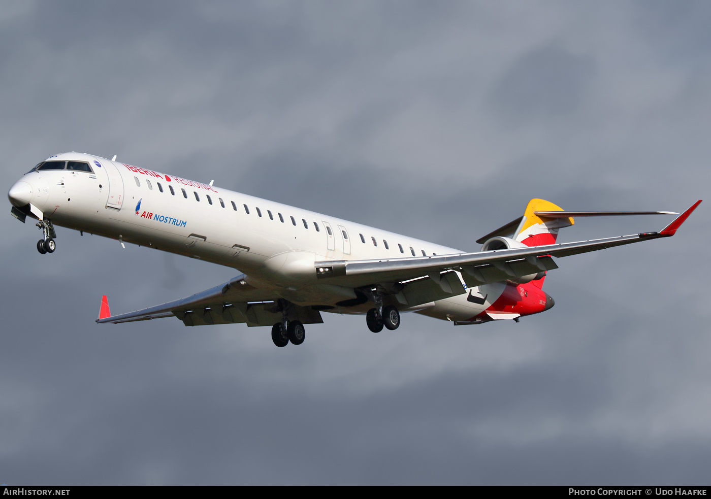 Aircraft Photo of EC-MJP | Bombardier CRJ-1000ER NG (CL-600-2E25) | Iberia Regional | AirHistory.net #409428