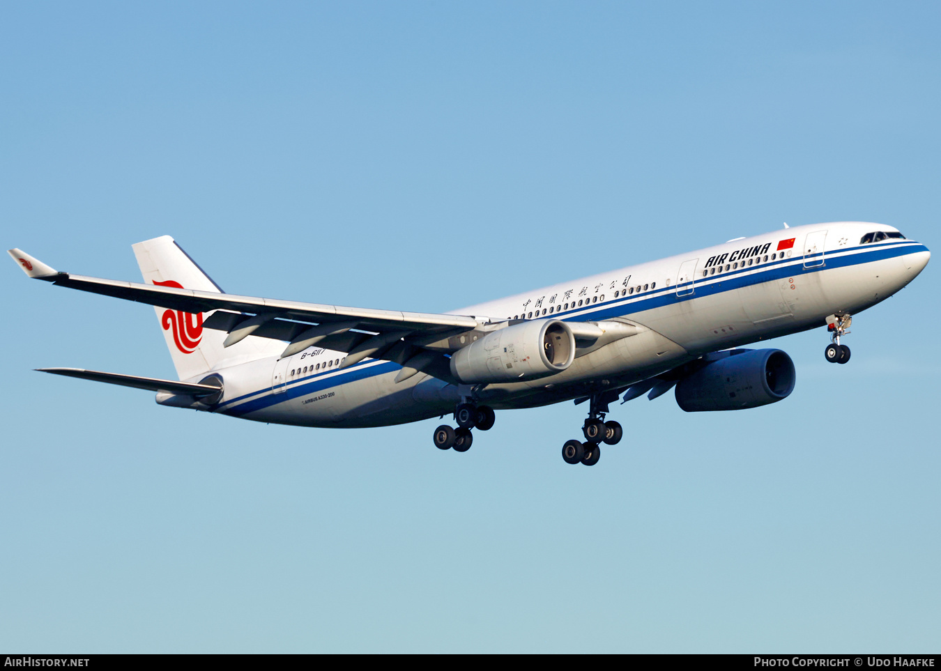 Aircraft Photo of B-6117 | Airbus A330-243 | Air China | AirHistory.net #409490
