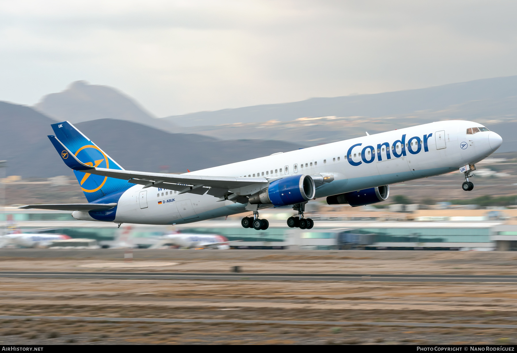 Aircraft Photo of D-ABUK | Boeing 767-343/ER | Condor Flugdienst | AirHistory.net #409577