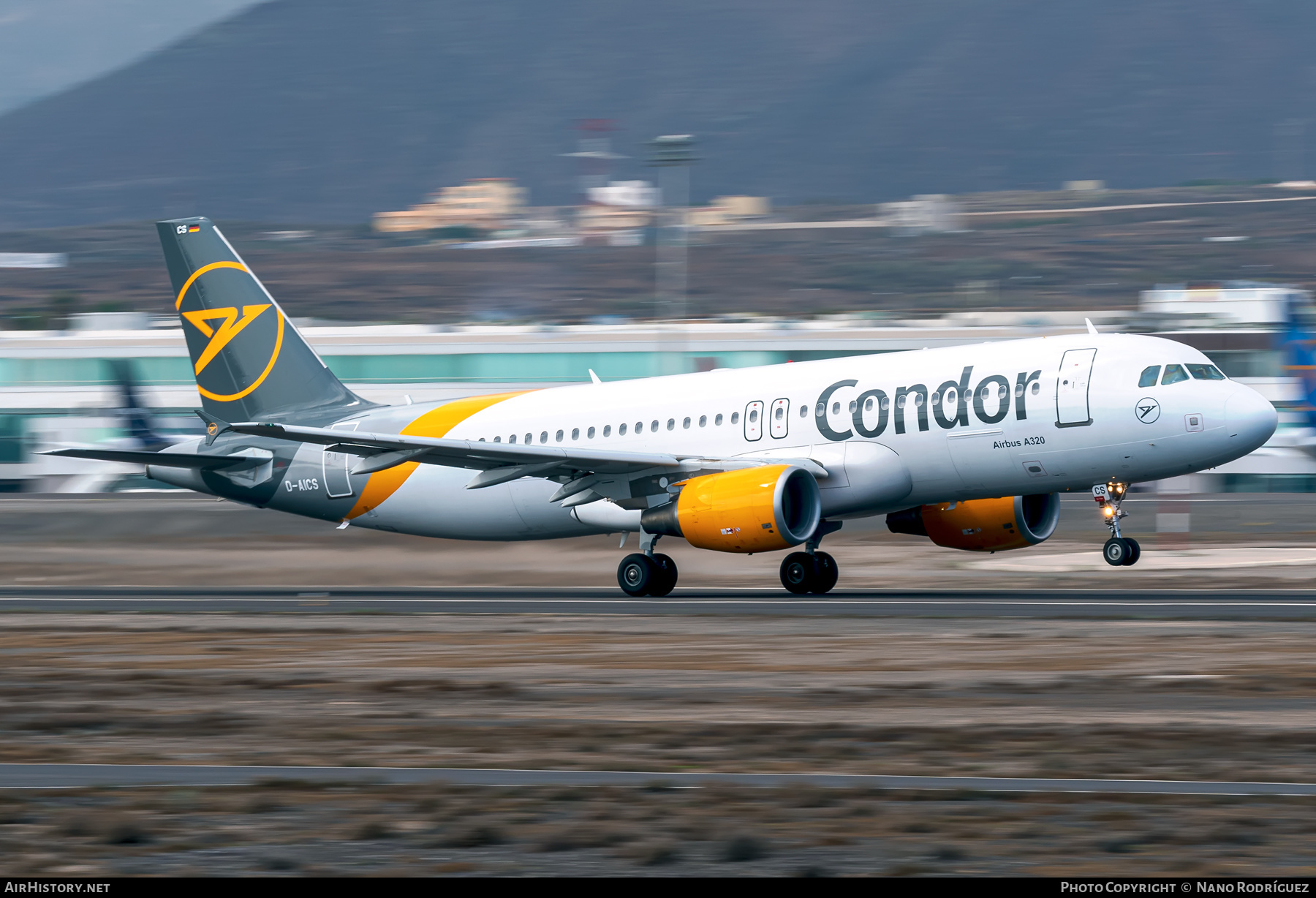 Aircraft Photo of D-AICS | Airbus A320-214 | Condor Flugdienst | AirHistory.net #409621