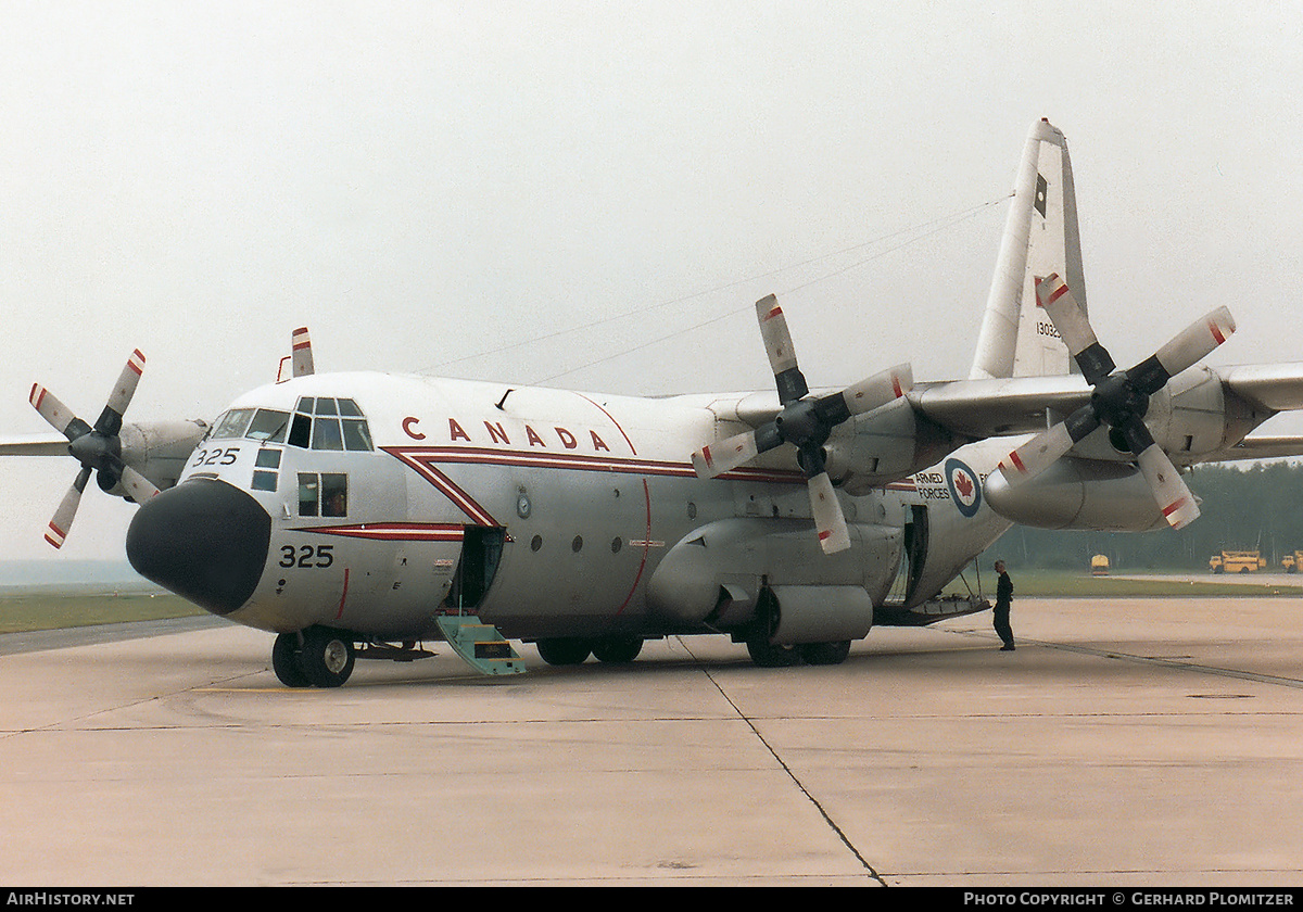 Aircraft Photo of 130325 | Lockheed CC-130E Hercules | Canada - Air Force | AirHistory.net #409749