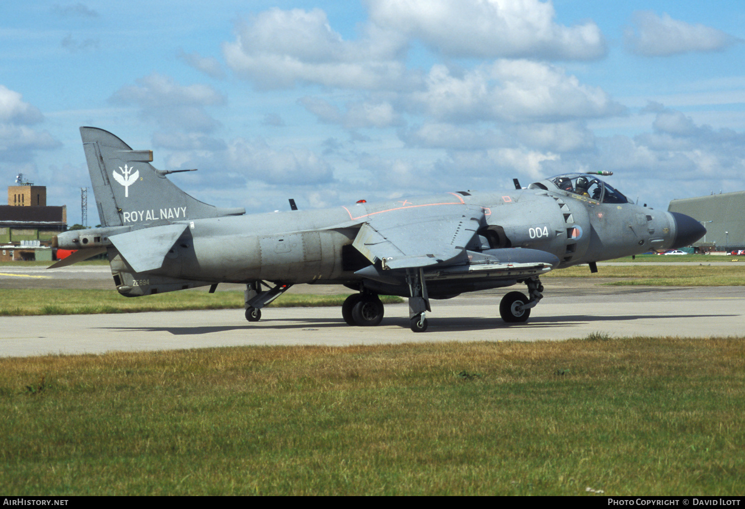 Aircraft Photo of ZE694 | British Aerospace Sea Harrier FA2 | UK - Navy | AirHistory.net #409769