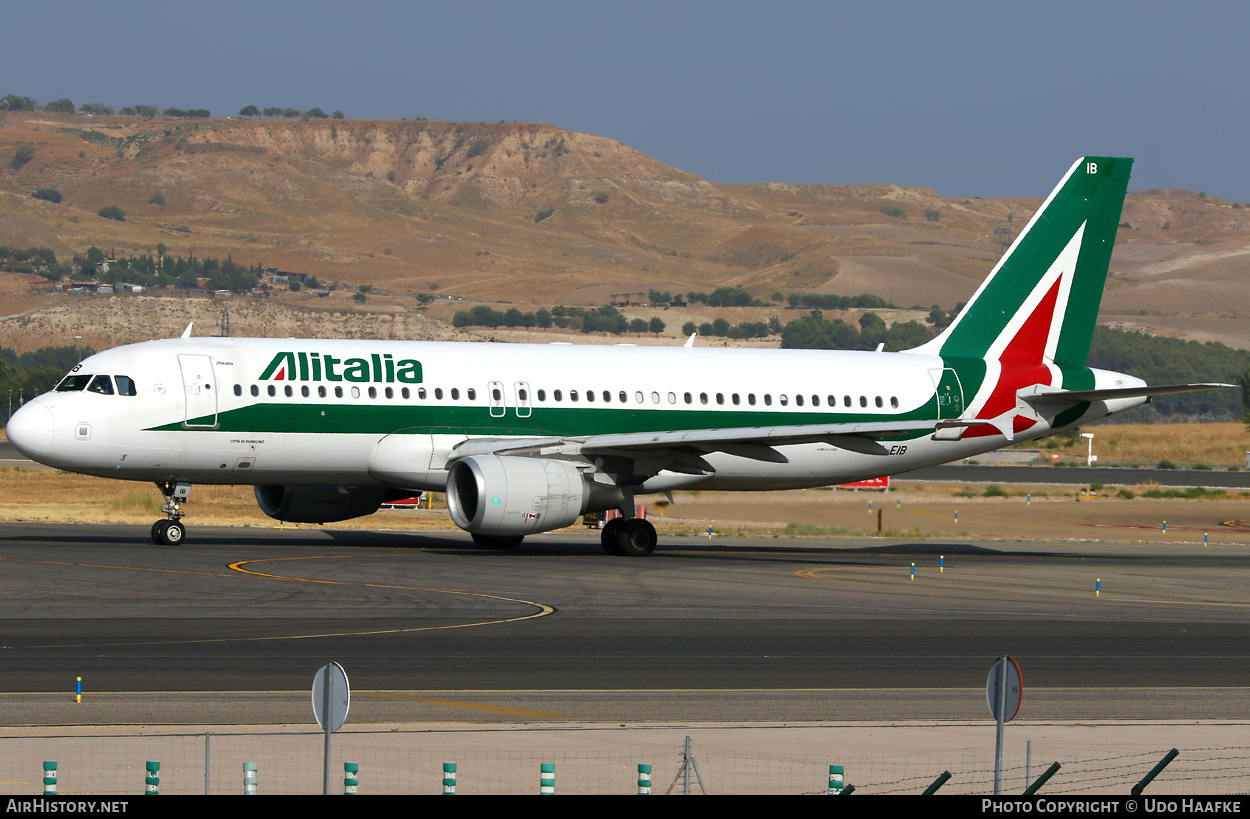 Aircraft Photo of EI-EIB | Airbus A320-216 | Alitalia | AirHistory.net #409783