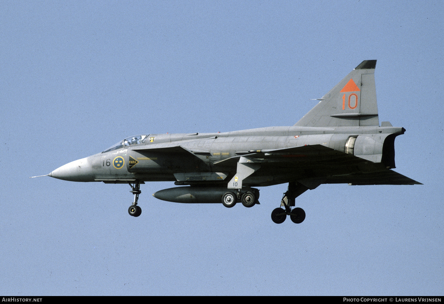 Aircraft Photo of 37410 | Saab JA37C Viggen | Sweden - Air Force | AirHistory.net #409824