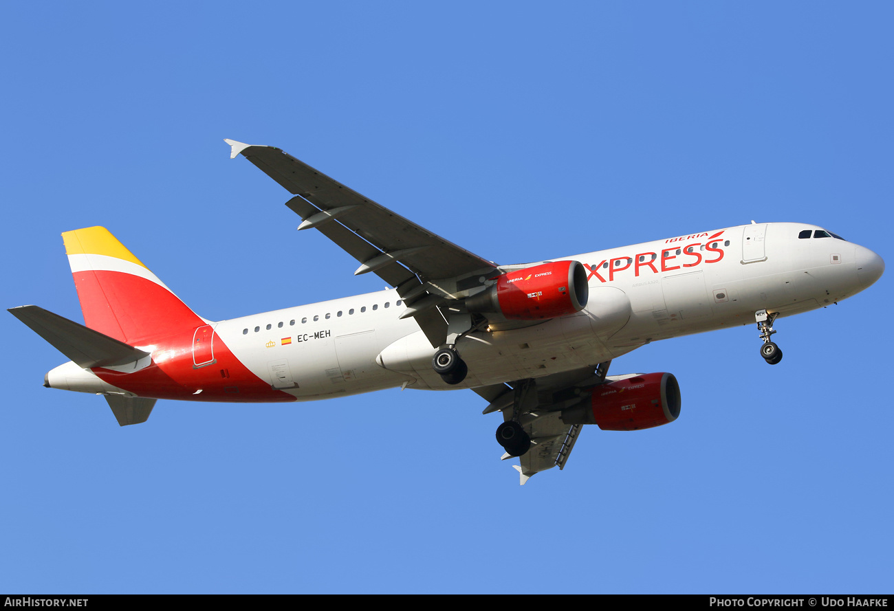 Aircraft Photo of EC-MEH | Airbus A320-214 | Iberia Express | AirHistory.net #409882