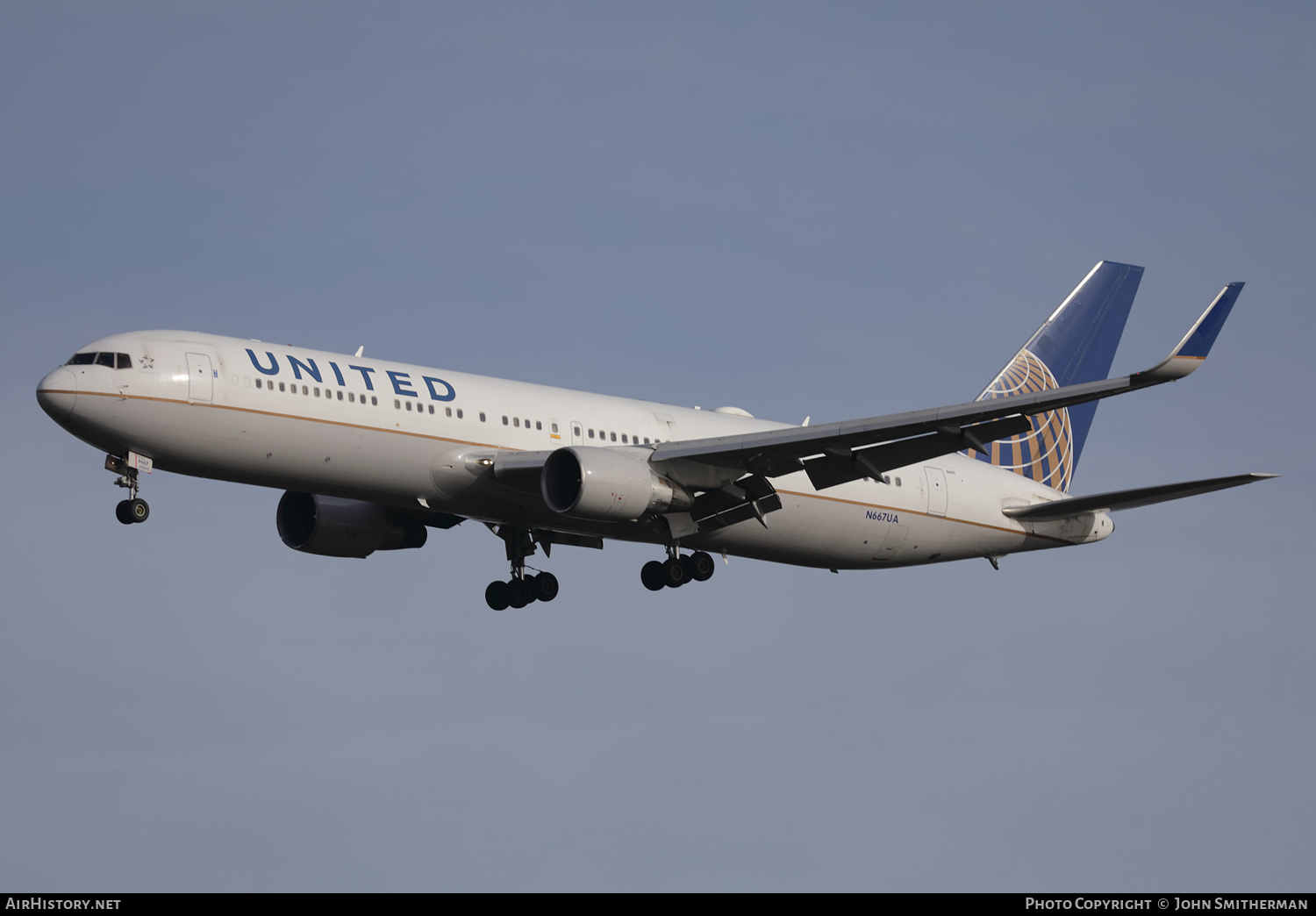 Aircraft Photo of N667UA | Boeing 767-322/ER | United Airlines | AirHistory.net #409941