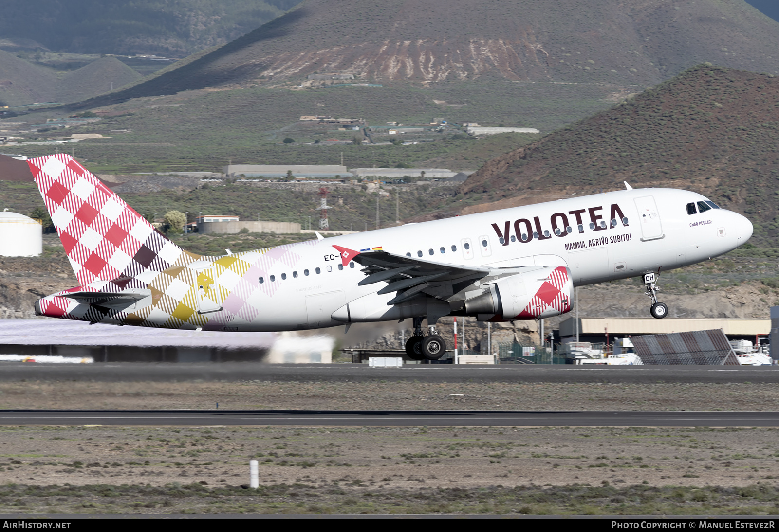 Aircraft Photo of EC-NDH | Airbus A319-111 | Volotea | AirHistory.net #409974