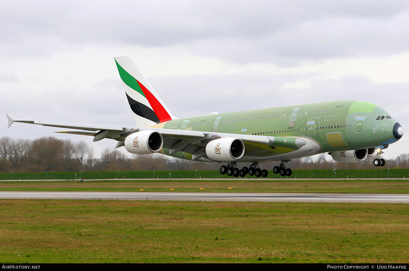 Aircraft Photo of A6-EVN / F-WWAU | Airbus A380-842 | Emirates | AirHistory.net #410071