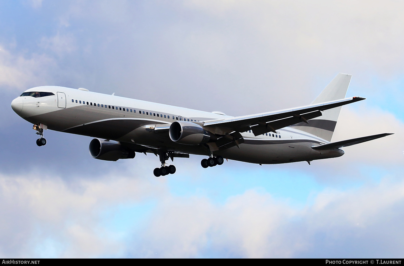 Aircraft Photo of P4-MES | Boeing 767-33A/ER | AirHistory.net #410203