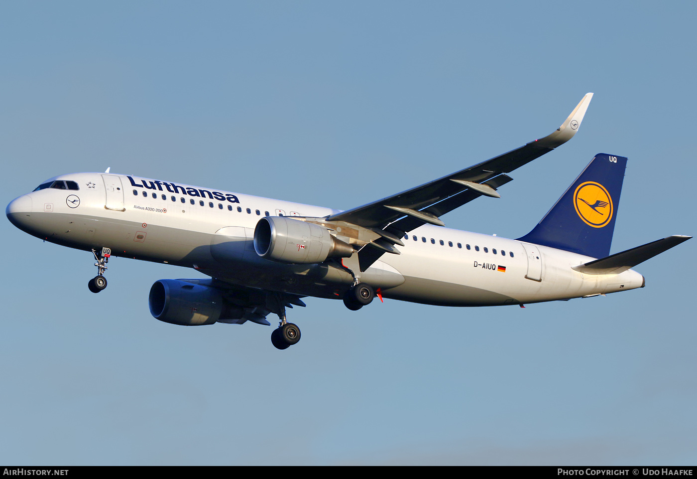 Aircraft Photo of D-AIUQ | Airbus A320-214 | Lufthansa | AirHistory.net #410217