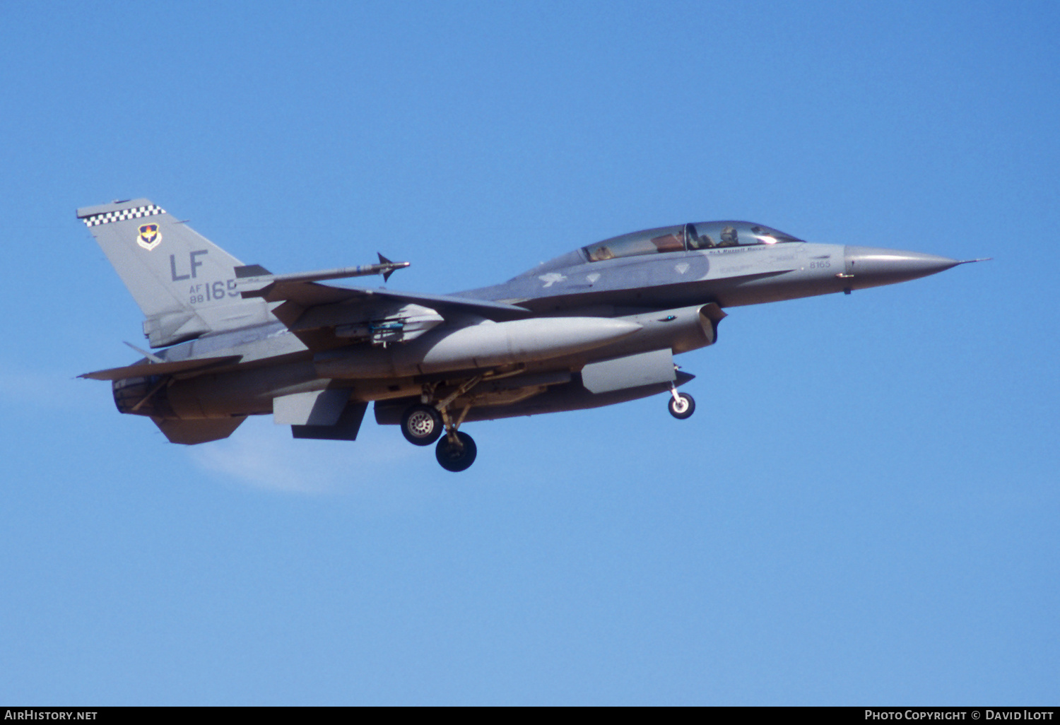 Aircraft Photo of 88-0165 / AF88-169 | General Dynamics F-16DM Fighting Falcon | USA - Air Force | AirHistory.net #410218