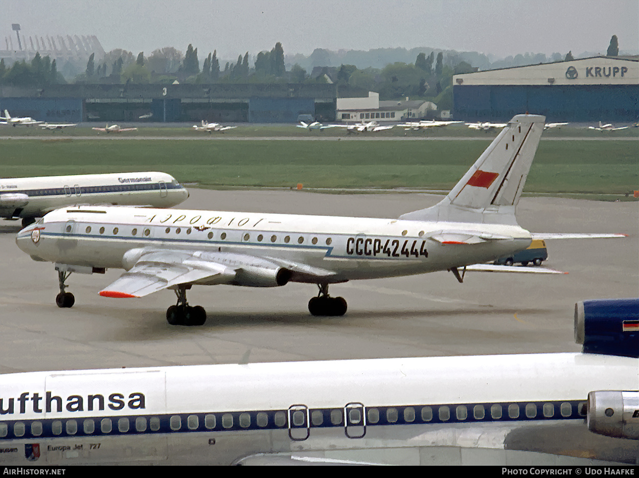 Aircraft Photo of CCCP-42444 | Tupolev Tu-104B | Aeroflot | AirHistory.net #410239