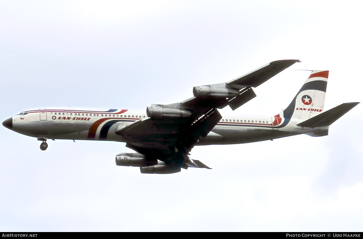 Aircraft Photo of CC-CCK | Boeing 707-351C | LAN Chile - Línea Aérea Nacional | AirHistory.net #410277