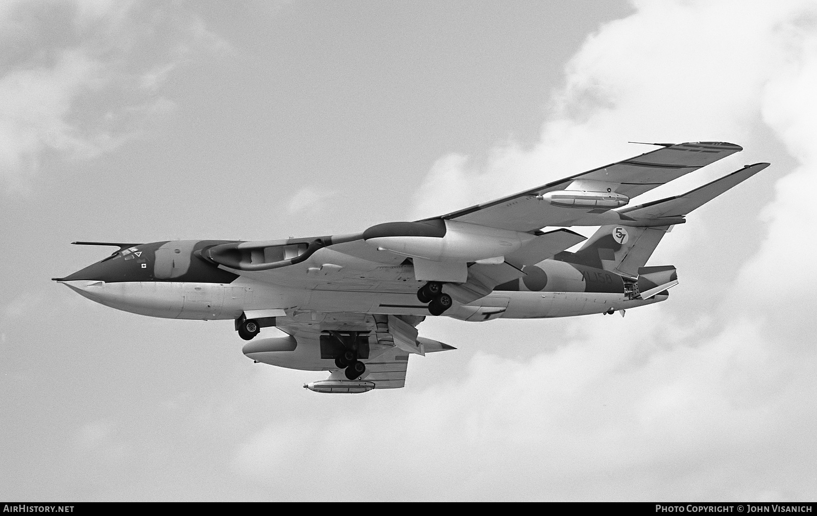Aircraft Photo of XL158 | Handley Page HP-80 Victor K2 | UK - Air Force | AirHistory.net #410315