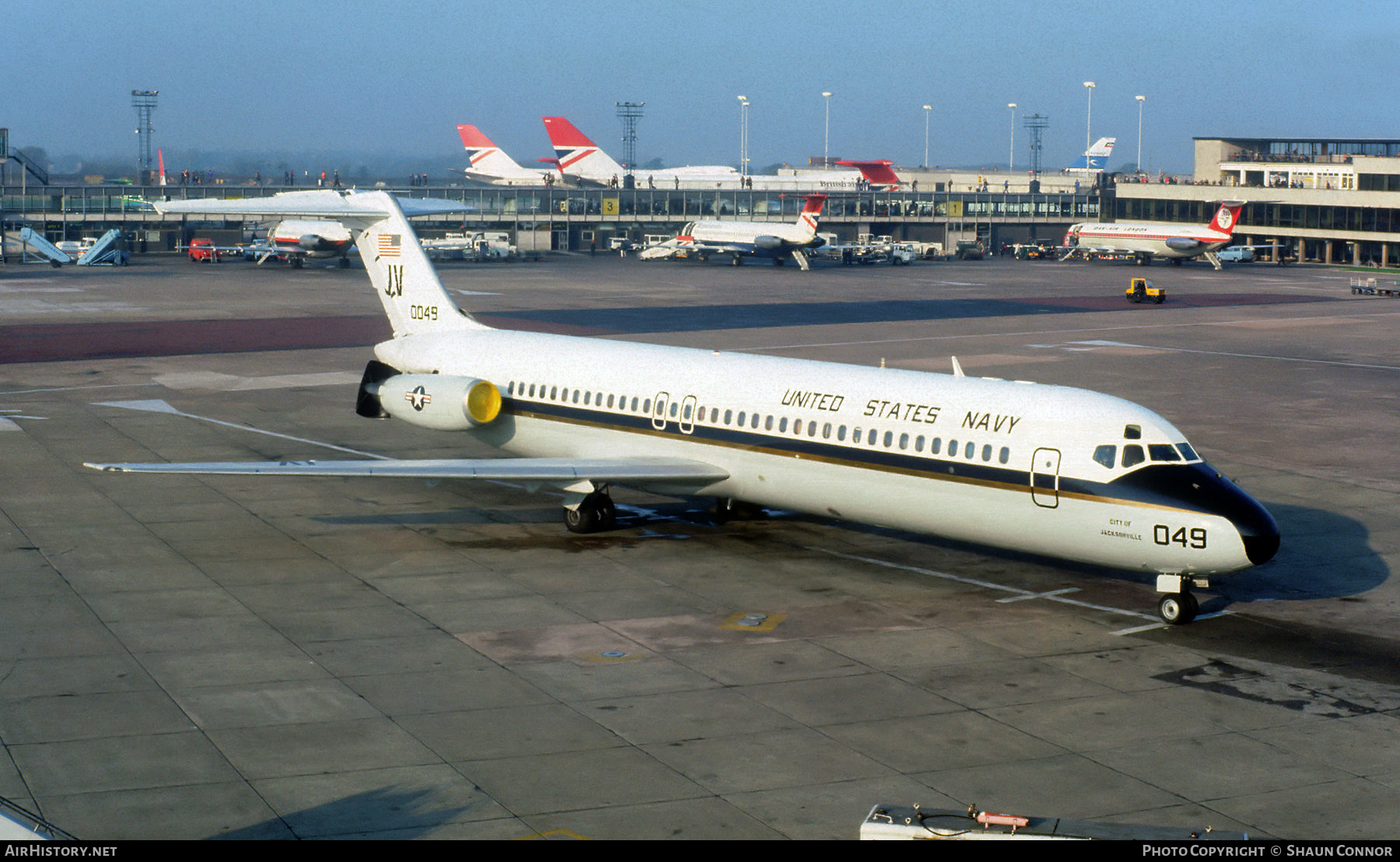 Aircraft Photo of 160049 | McDonnell Douglas C-9B Skytrain II (DC-9-32CF) | USA - Navy | AirHistory.net #410357