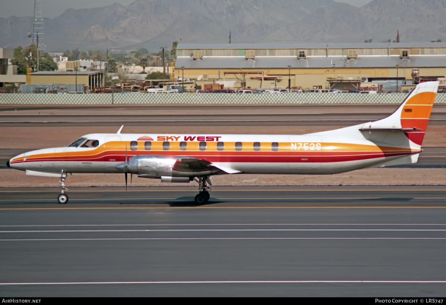 Aircraft Photo of N752S | Swearingen SA-226TC Metro II | SkyWest Airlines | AirHistory.net #410359