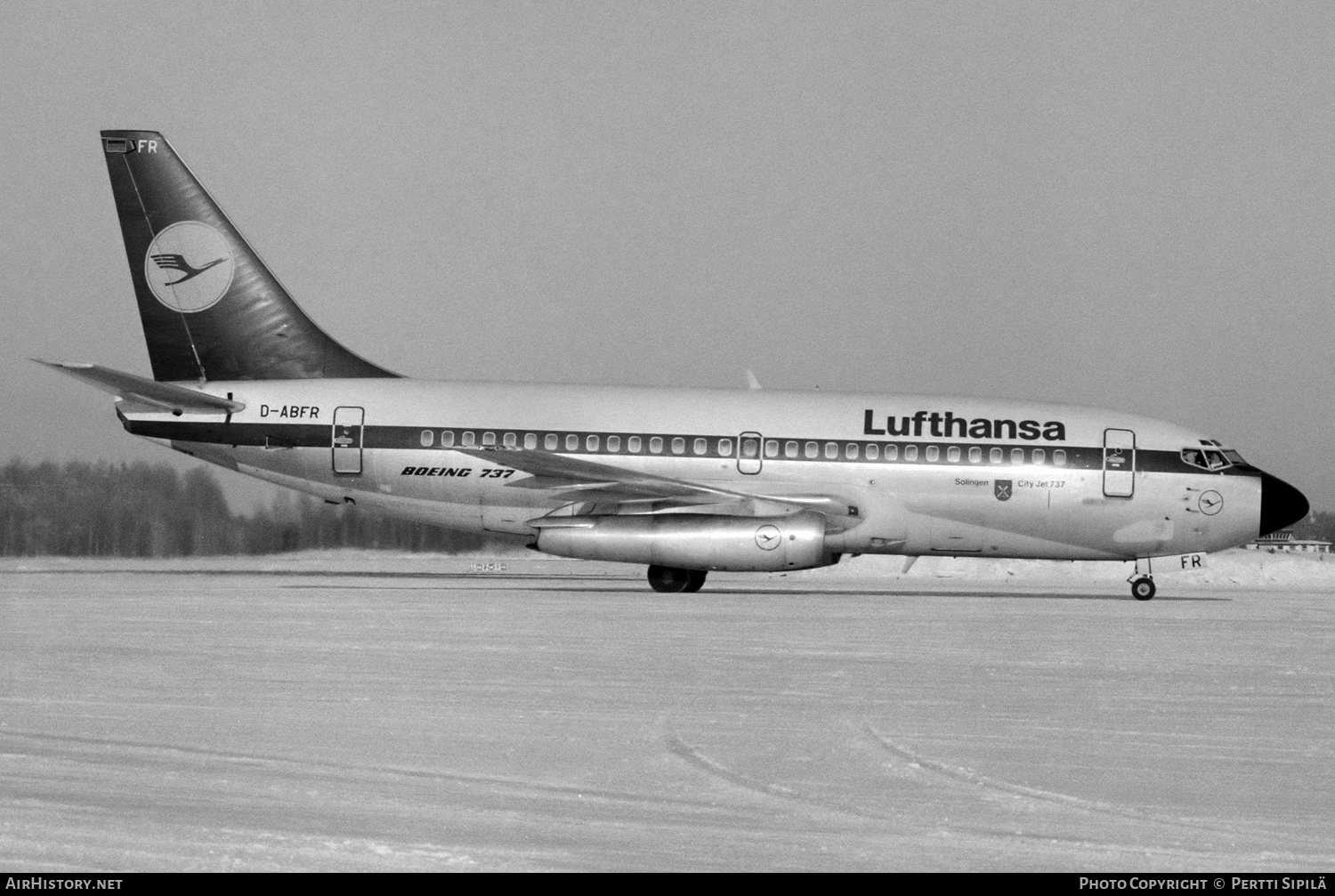 Aircraft Photo of D-ABFR | Boeing 737-230/Adv | Lufthansa | AirHistory.net #410383