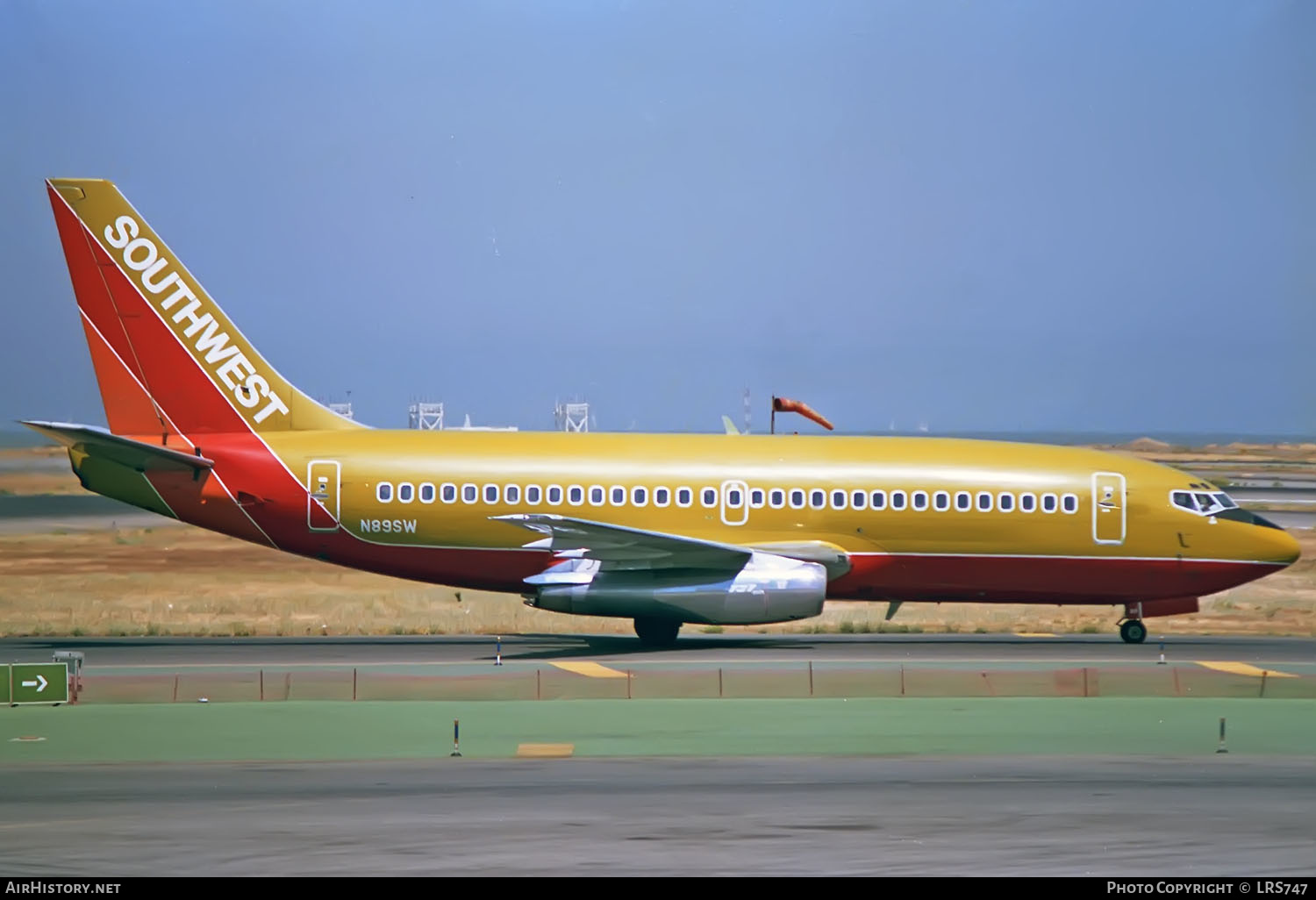 Aircraft Photo of N89SW | Boeing 737-2H4/Adv | Southwest Airlines | AirHistory.net #410393