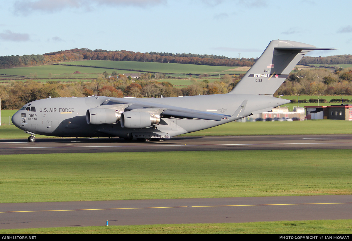 Aircraft Photo of 01-0192 / 10192 | Boeing C-17A Globemaster III | USA - Air Force | AirHistory.net #410412