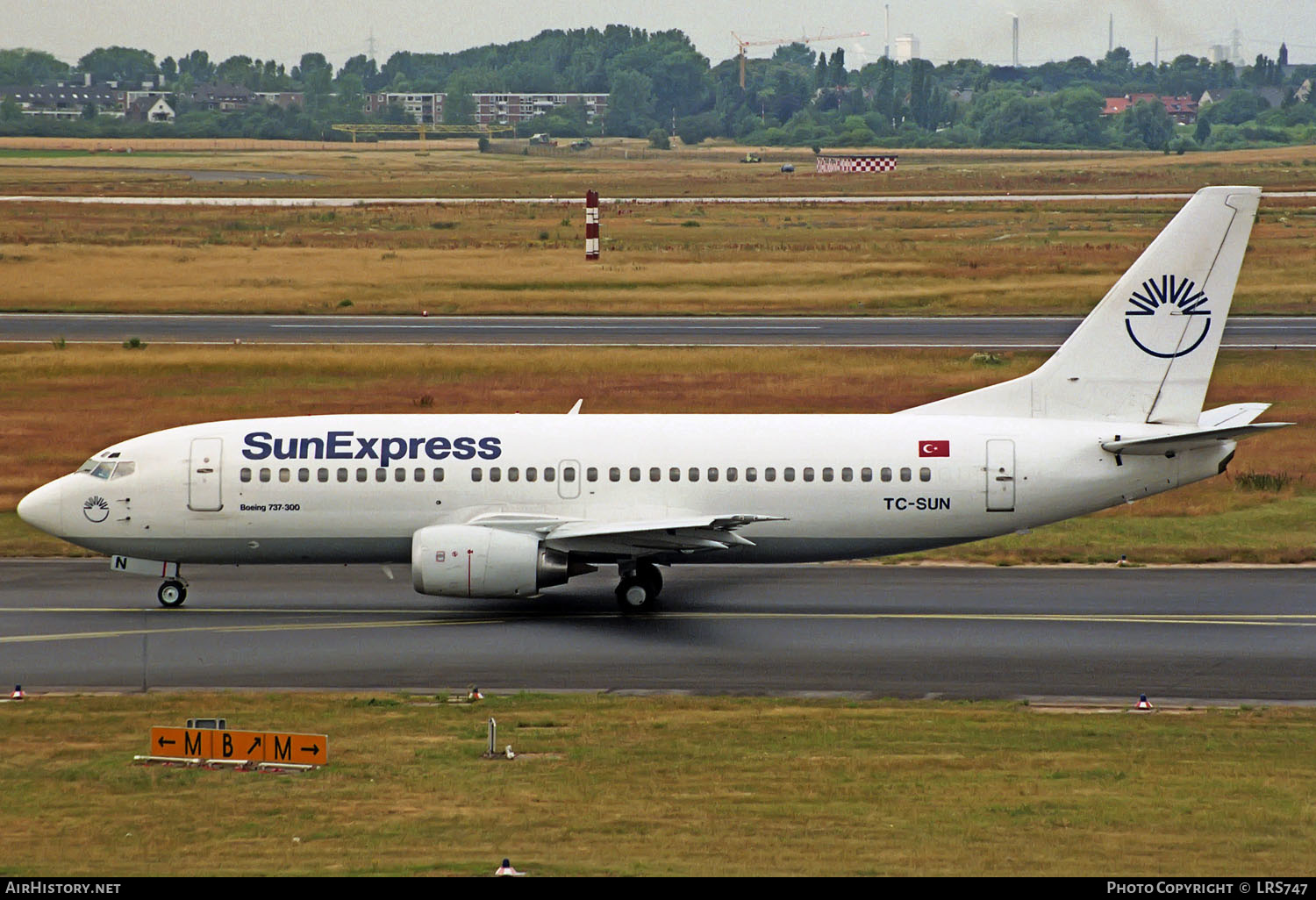 Aircraft Photo of TC-SUN | Boeing 737-3Y0 | SunExpress | AirHistory.net #410421